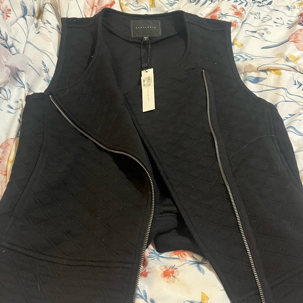 Brand newe with tags cute vest